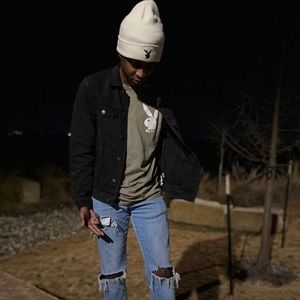 Meet your Posher, Derrick